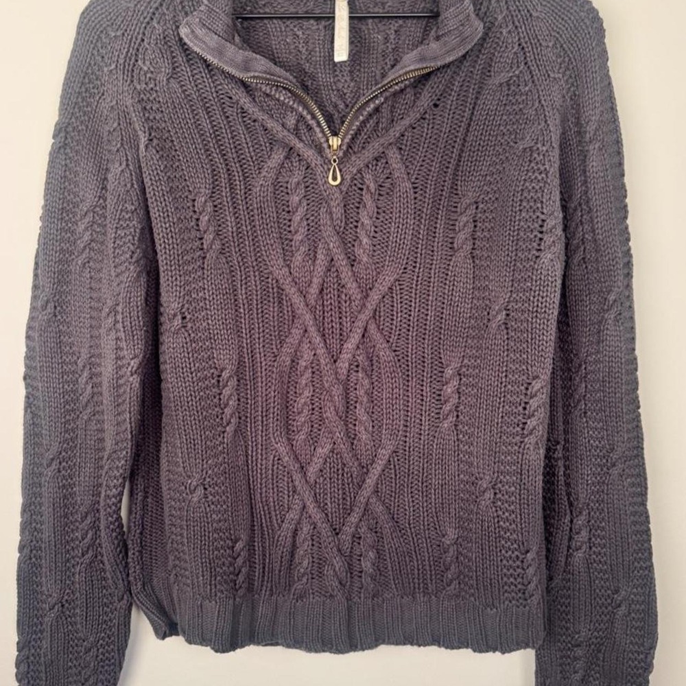 Leo & Nicole Gray Cable Knit Quarter Zip Sweater Diamond Pattern Cozy Pullover